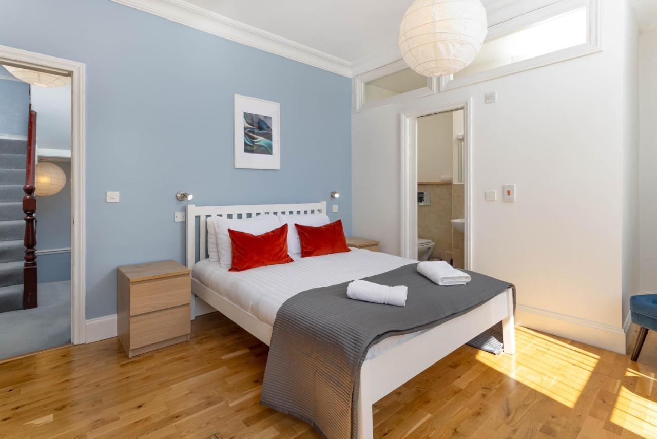 Air Host & Stay - Rockfield House - Sleeps 8 Liverpool Extérieur photo
