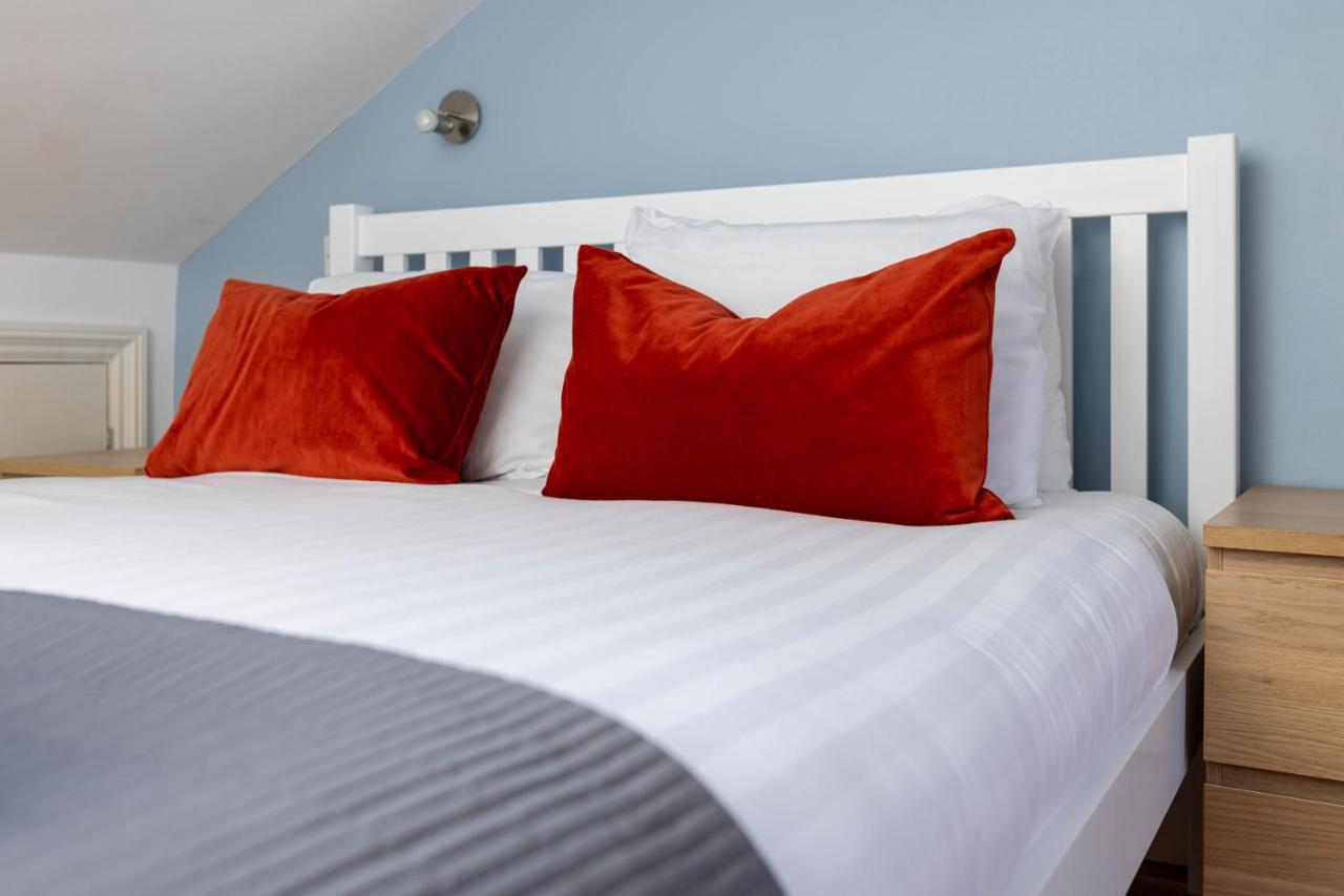 Air Host & Stay - Rockfield House - Sleeps 8 Liverpool Extérieur photo