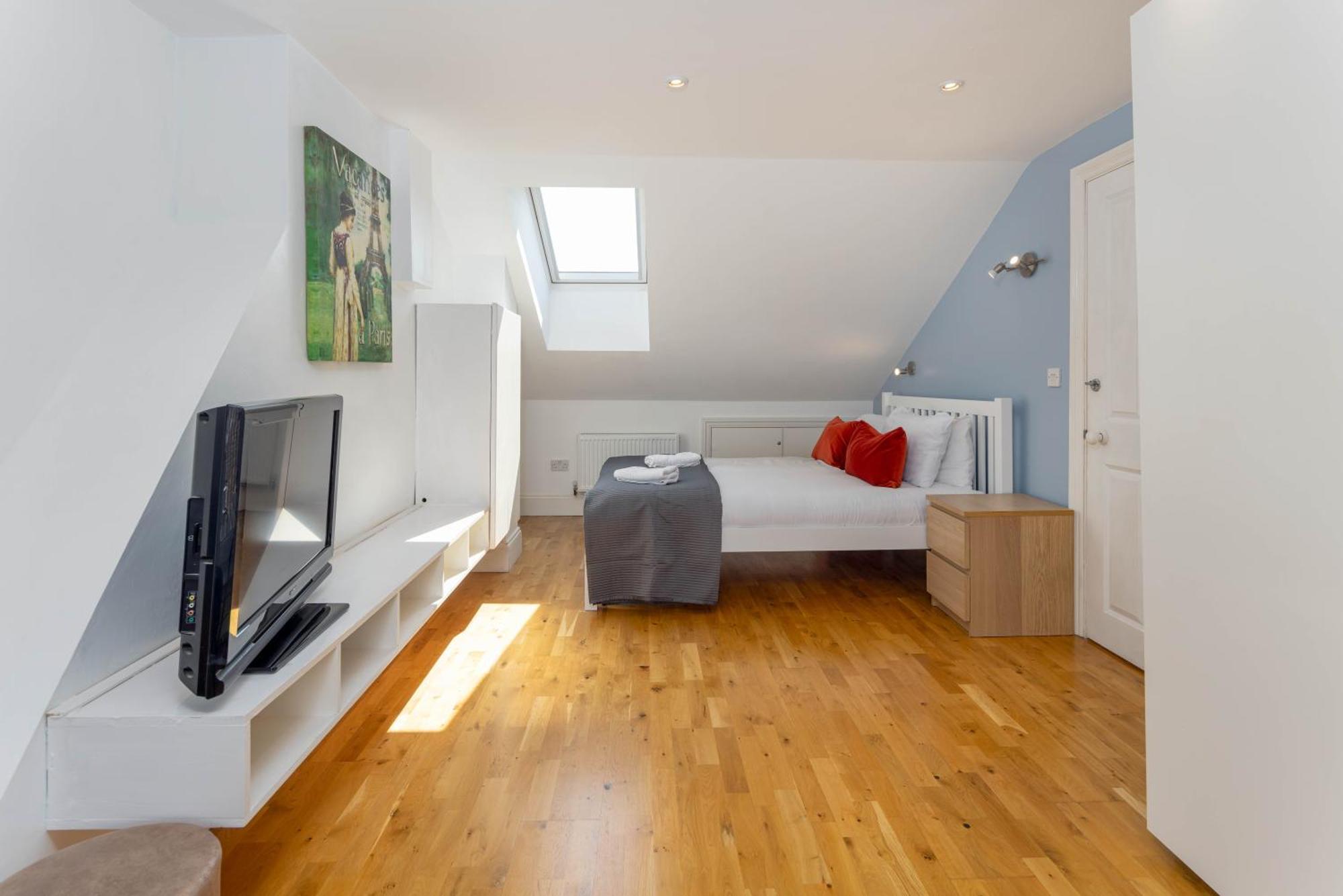 Air Host & Stay - Rockfield House - Sleeps 8 Liverpool Extérieur photo